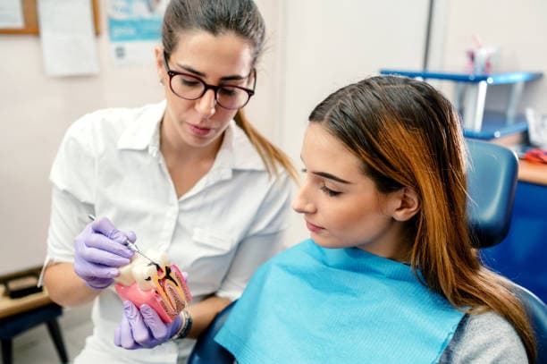 O que influencia no valor de um tratamento com facetas de porcelana?