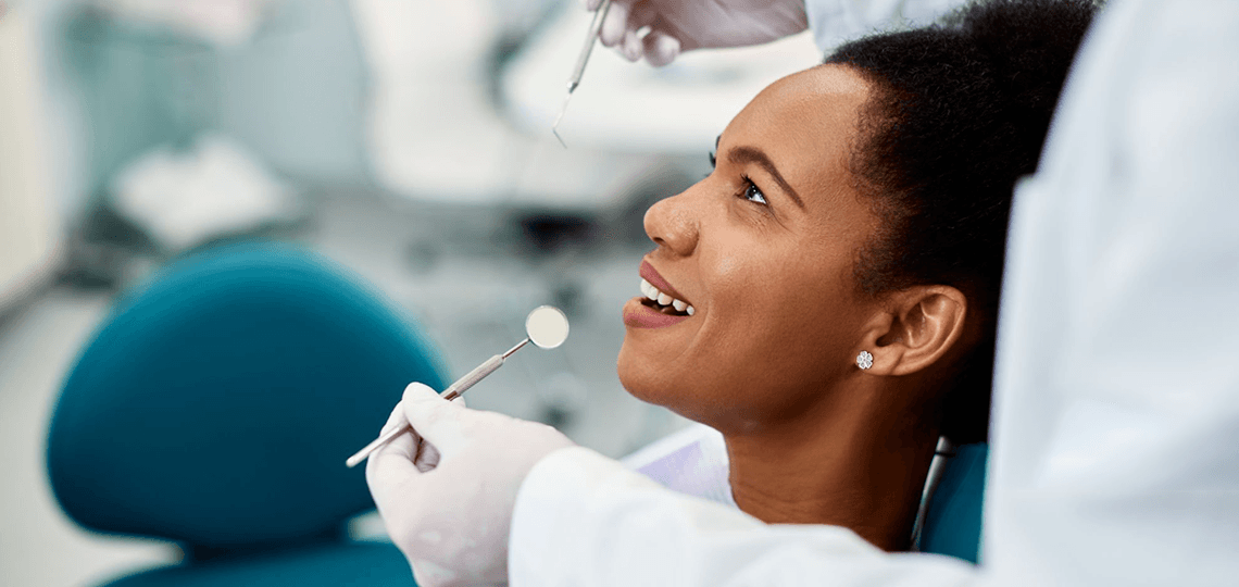 Lentes de contato dental: Transforme seu sorriso com naturalidade.